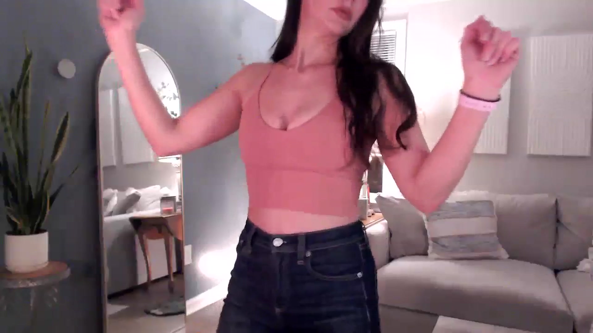 Gallery image thumbnail from Lust_4_Life's myfreecams stream on, 08/09/2023, 01:33 image 13 of 20