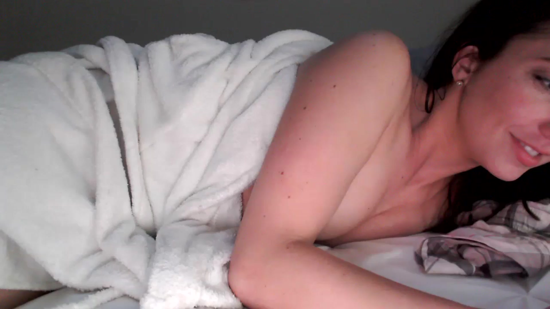 Gallery image thumbnail from Lust_4_Life's myfreecams stream on, 08/15/2023, 24:32 image 11 of 20