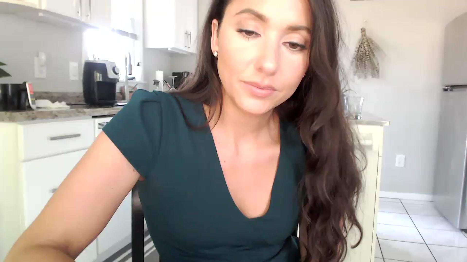 Gallery image thumbnail from Lust_4_Life's myfreecams stream on, 08/16/2023, 22:53 image 4 of 20