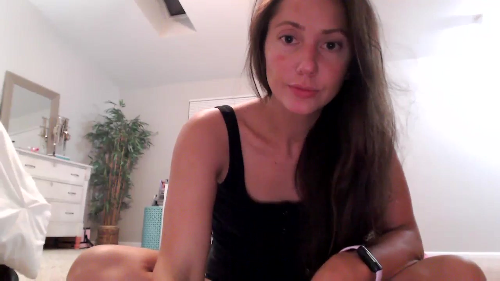 Gallery image thumbnail from Lust_4_Life's myfreecams stream on, 09/02/2023, 02:07 image 20 of 20