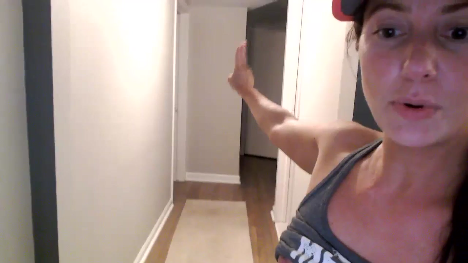 Gallery image thumbnail from Lust_4_Life's myfreecams stream on, 09/04/2023, 02:03 image 6 of 20