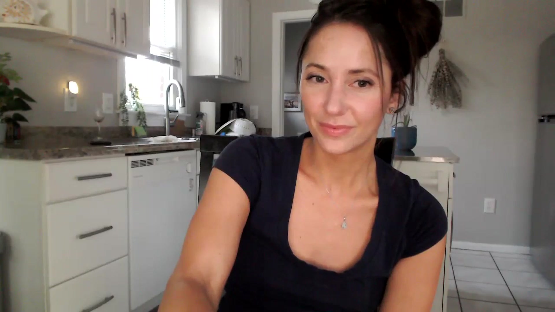 Gallery image thumbnail from Lust_4_Life's myfreecams stream on, 09/06/2023, 23:31 image 6 of 20