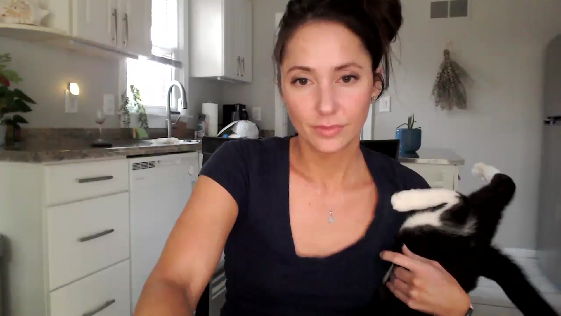 Gallery image thumbnail from Lust_4_Life's myfreecams stream on, 09/06/2023, 23:31 image 4 of 20