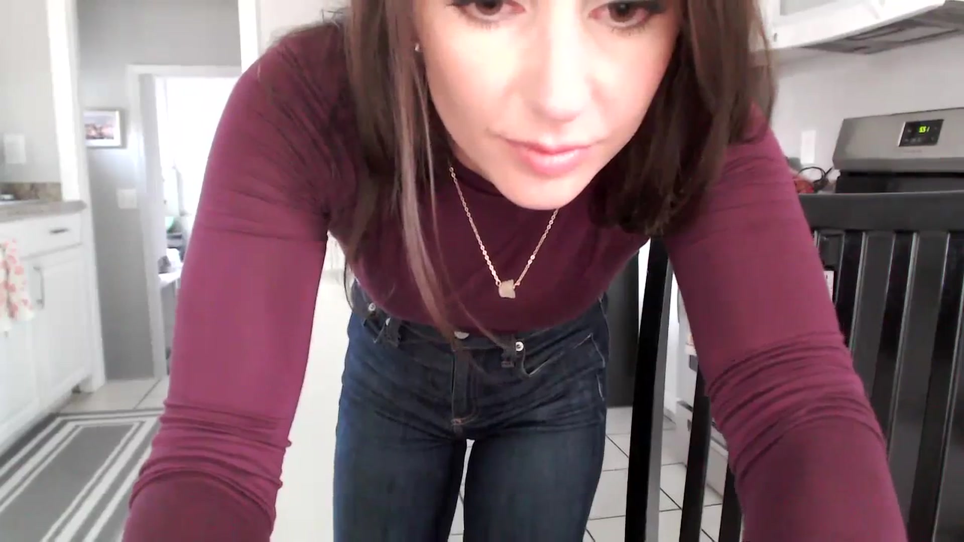 Gallery image thumbnail from Lust_4_Life's myfreecams stream on, 09/16/2023, 22:20 image 10 of 20