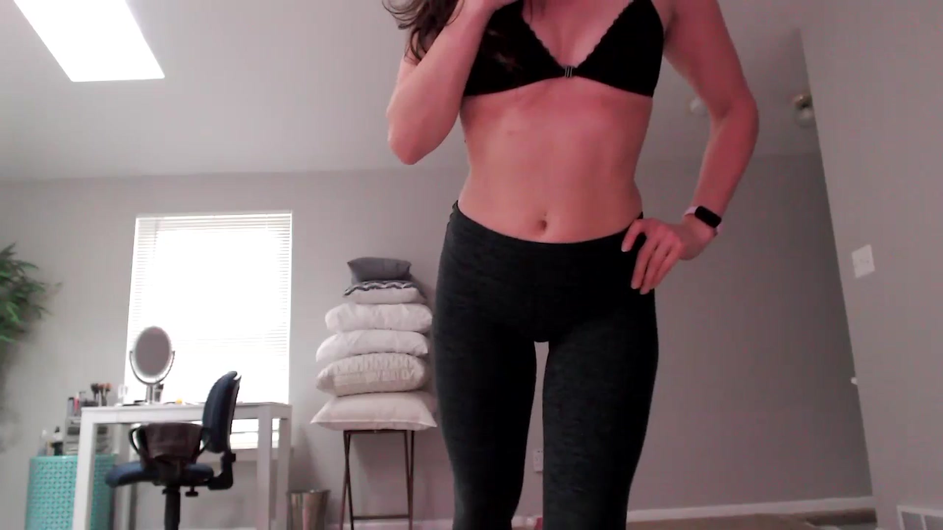 Gallery image thumbnail from Lust_4_Life's myfreecams stream on, 09/19/2023, 23:11 image 3 of 20