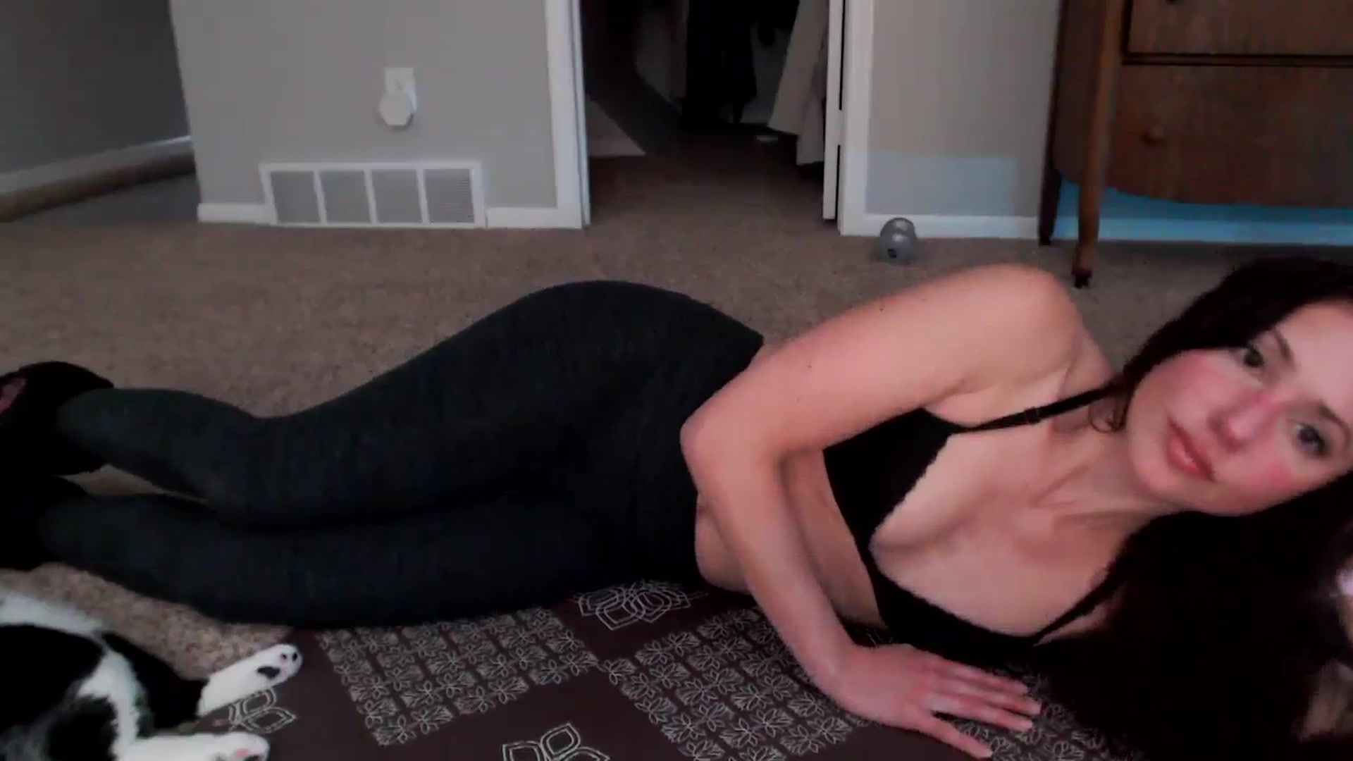 Gallery image thumbnail from Lust_4_Life's myfreecams stream on, 09/19/2023, 23:32 image 14 of 20