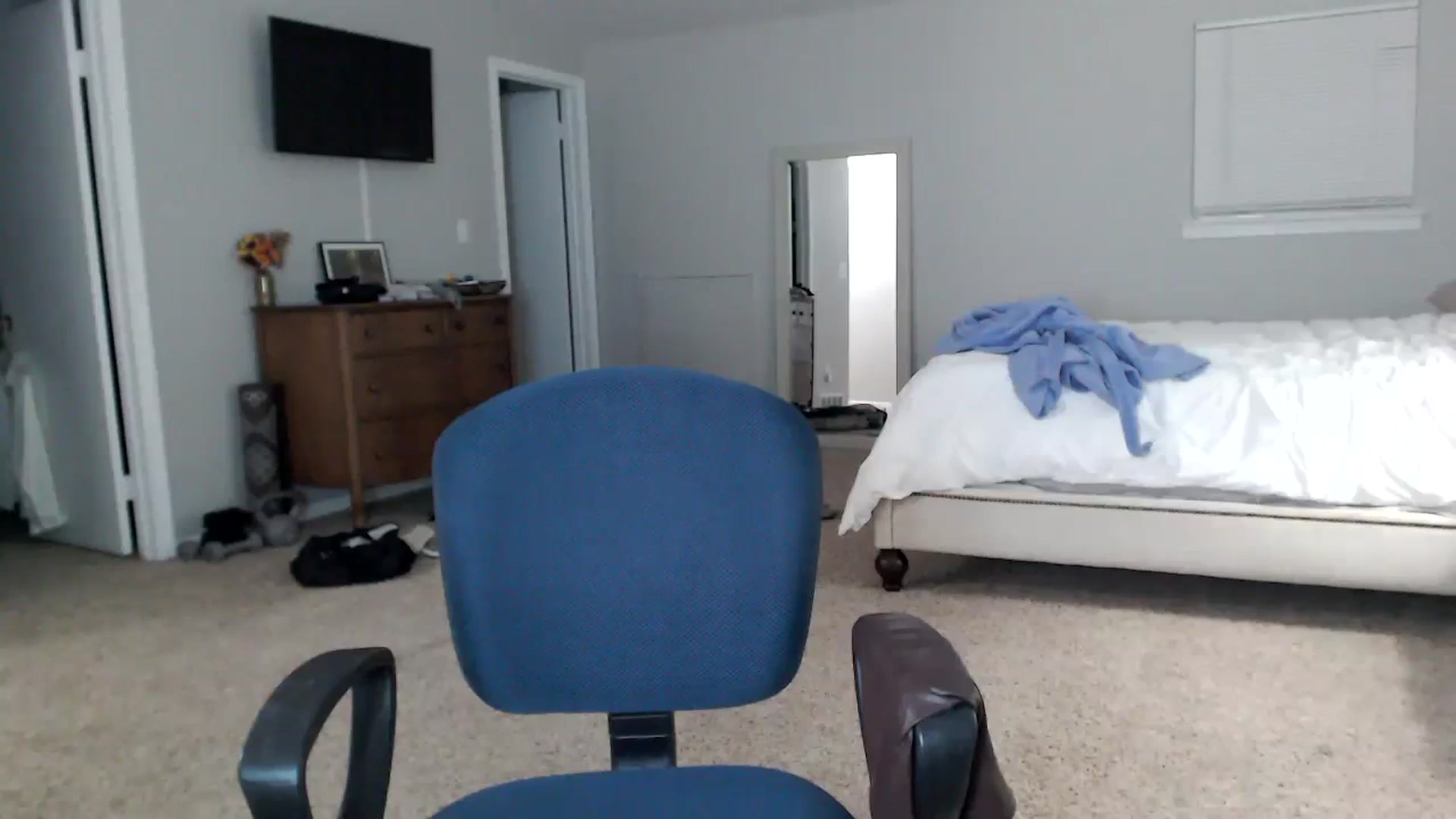 Gallery image thumbnail from Lust_4_Life's myfreecams stream on, 09/27/2023, 01:07 image 7 of 20
