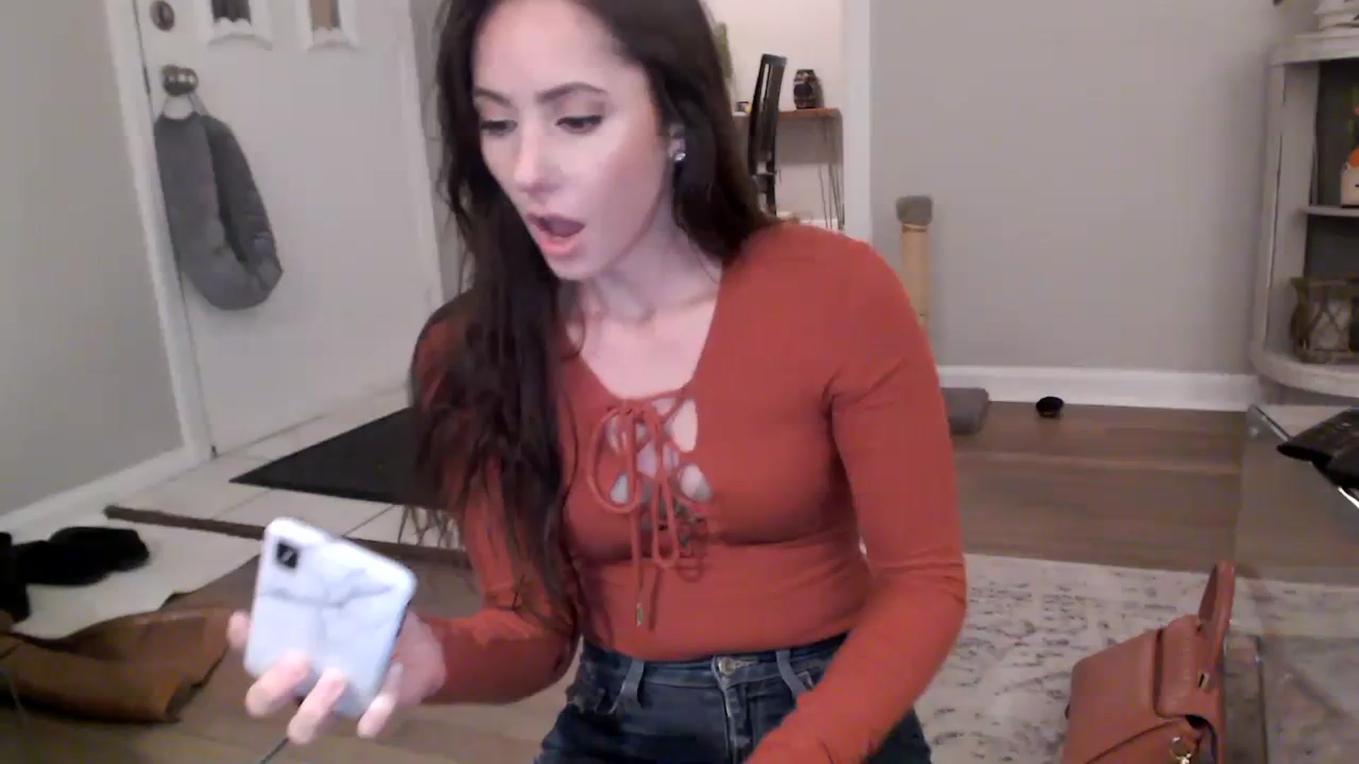Gallery image thumbnail from Lust_4_Life's myfreecams stream on, 10/15/2023, 03:51 image 1 of 20