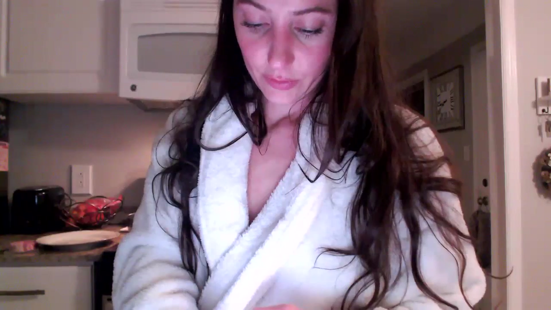Gallery image thumbnail from Lust_4_Life's myfreecams stream on, 10/19/2023, 24:00 image 3 of 20