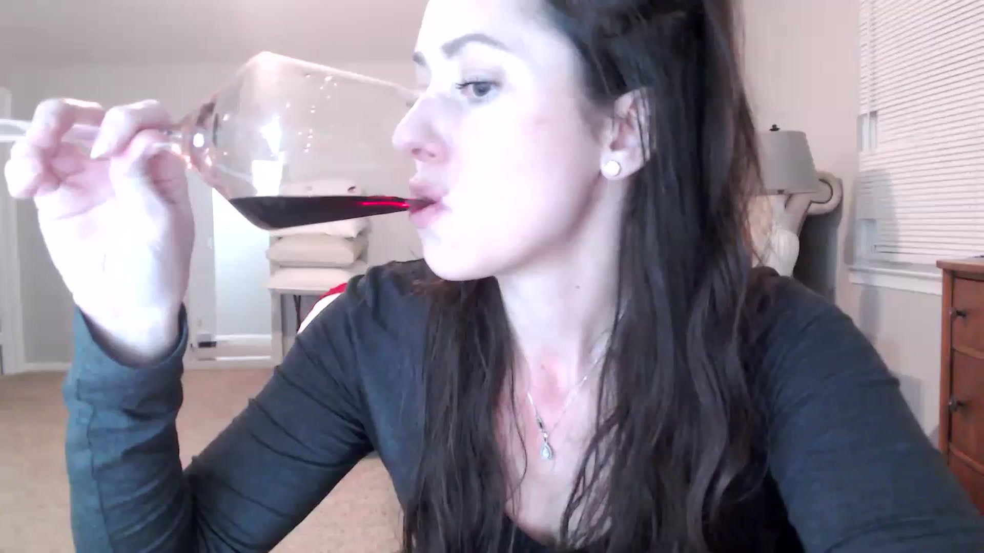 Gallery image thumbnail from Lust_4_Life's myfreecams stream on, 10/20/2023, 24:02 image 20 of 20