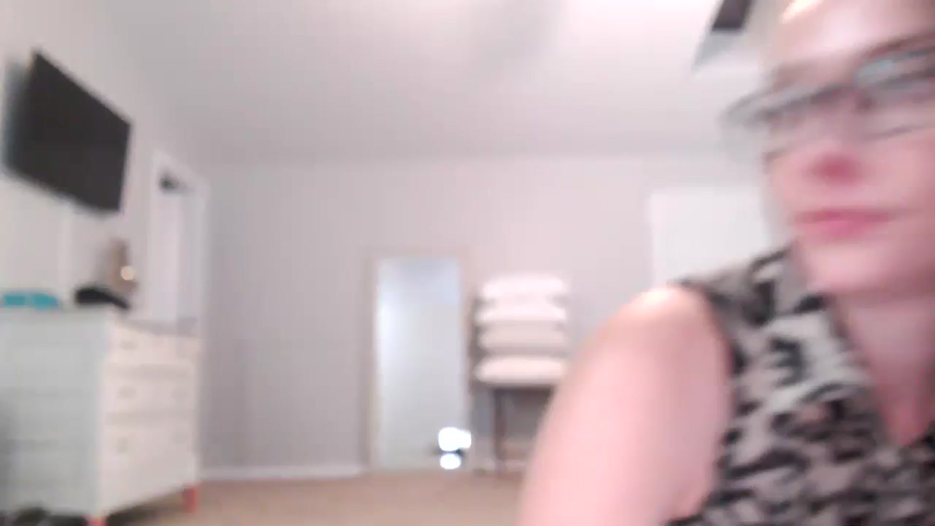 Gallery image thumbnail from Lust_4_Life's myfreecams stream on, 10/20/2023, 23:29 image 17 of 20