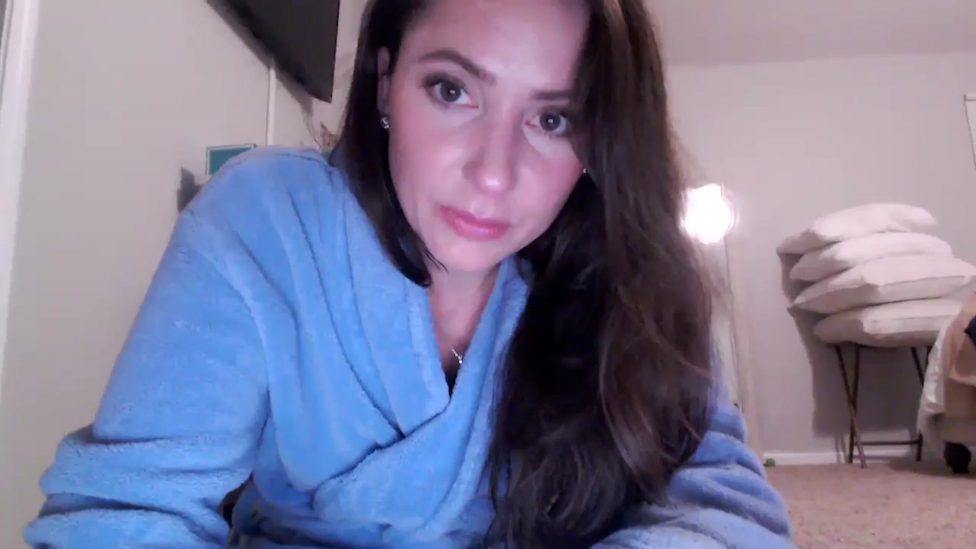 Gallery image thumbnail from Lust_4_Life's myfreecams stream on, 10/23/2023, 23:10 image 16 of 20