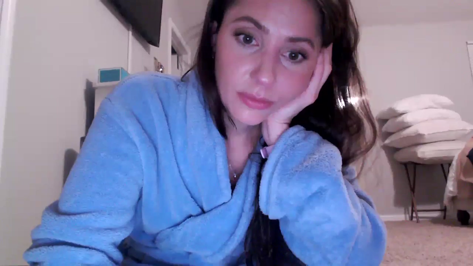 Gallery image thumbnail from Lust_4_Life's myfreecams stream on, 10/23/2023, 23:10 image 19 of 20