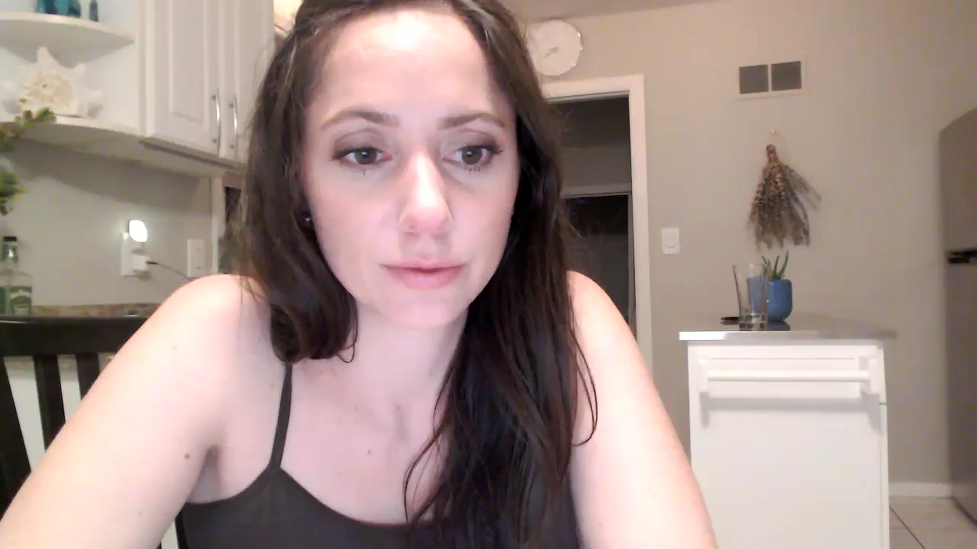 Gallery image thumbnail from Lust_4_Life's myfreecams stream on, 10/24/2023, 23:58 image 20 of 20