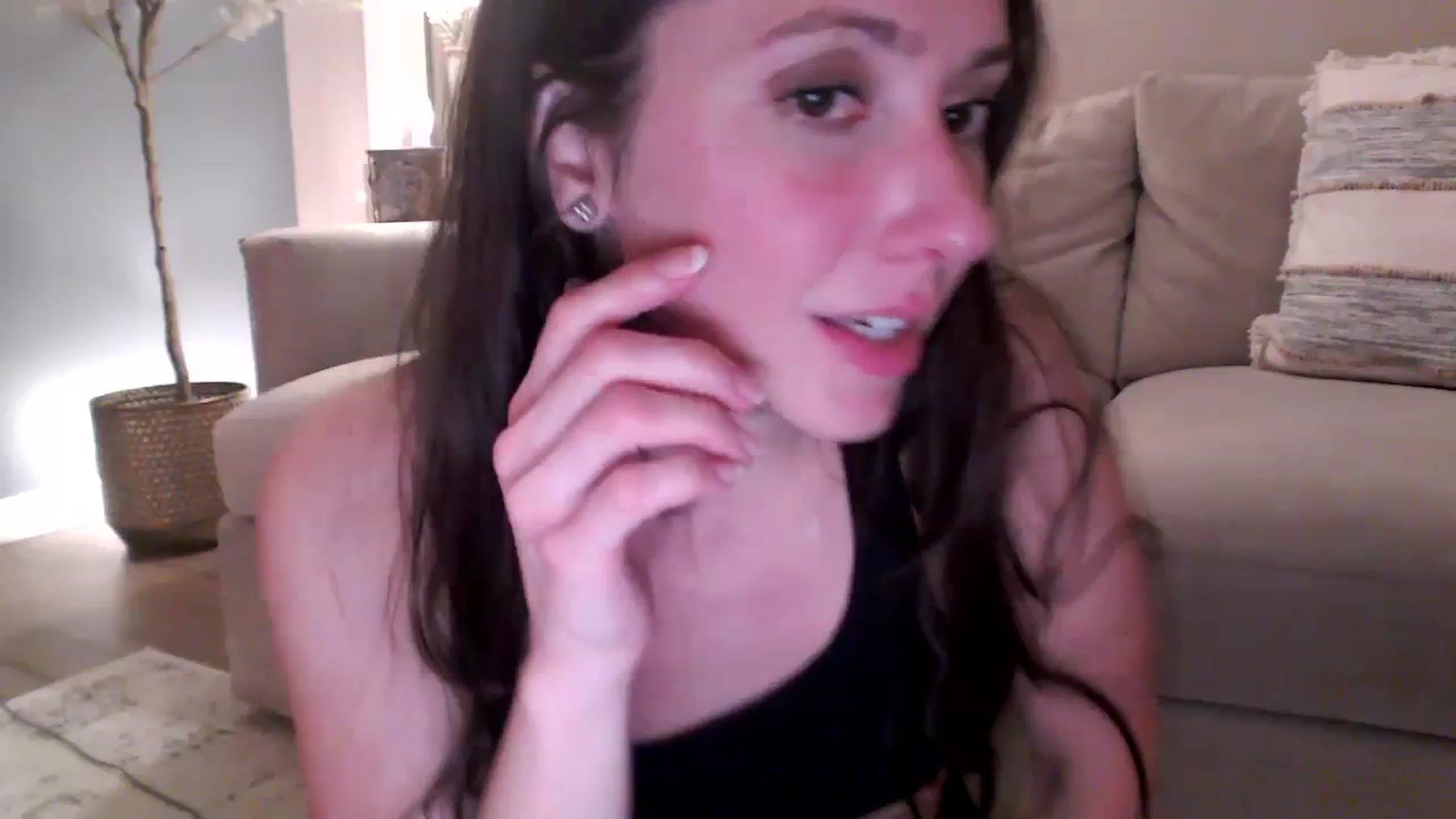 Gallery image thumbnail from Lust_4_Life's myfreecams stream on, 10/28/2023, 01:33 image 19 of 20