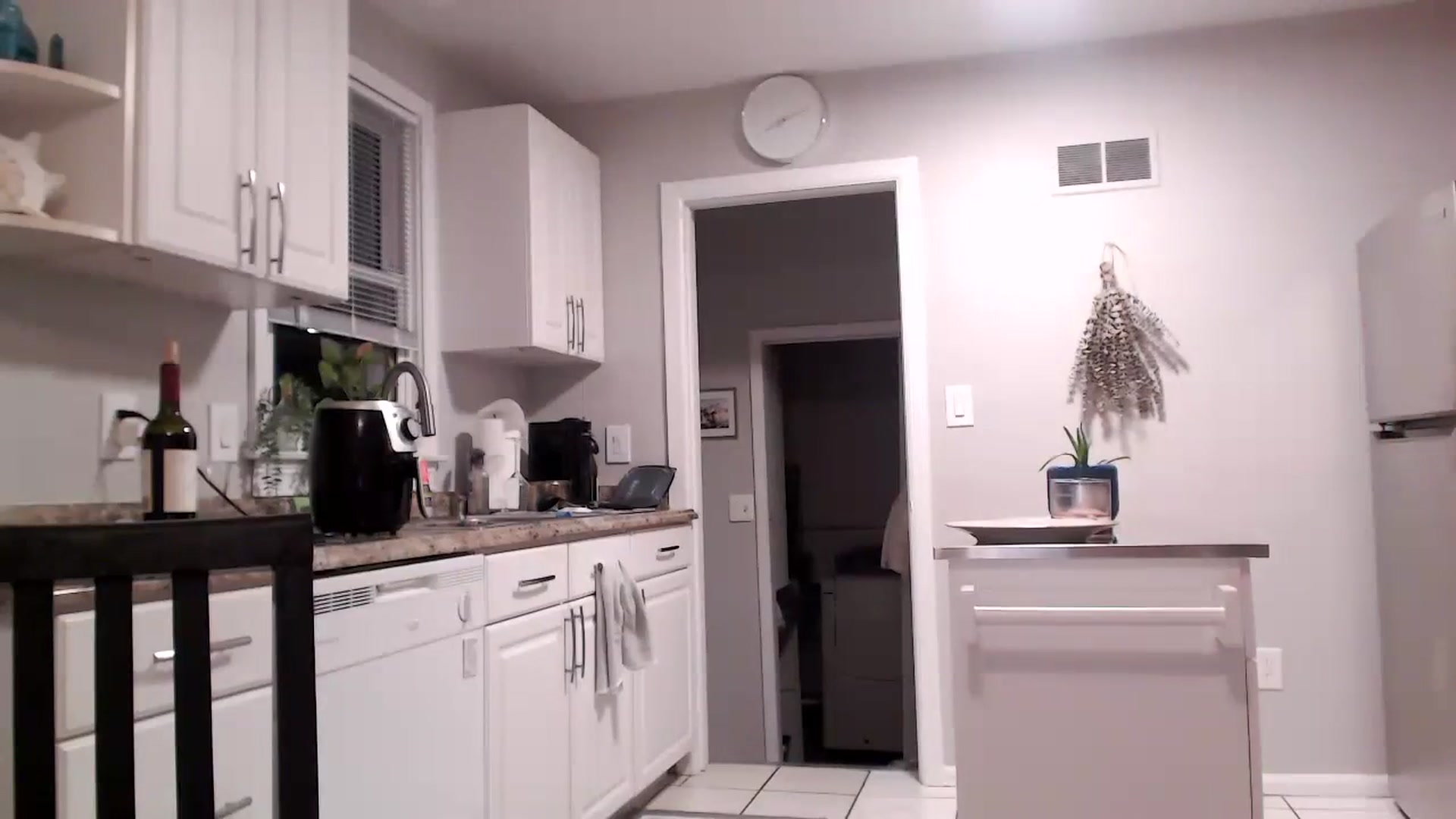 Gallery image thumbnail from Lust_4_Life's myfreecams stream on, 11/03/2023, 24:17 image 10 of 20