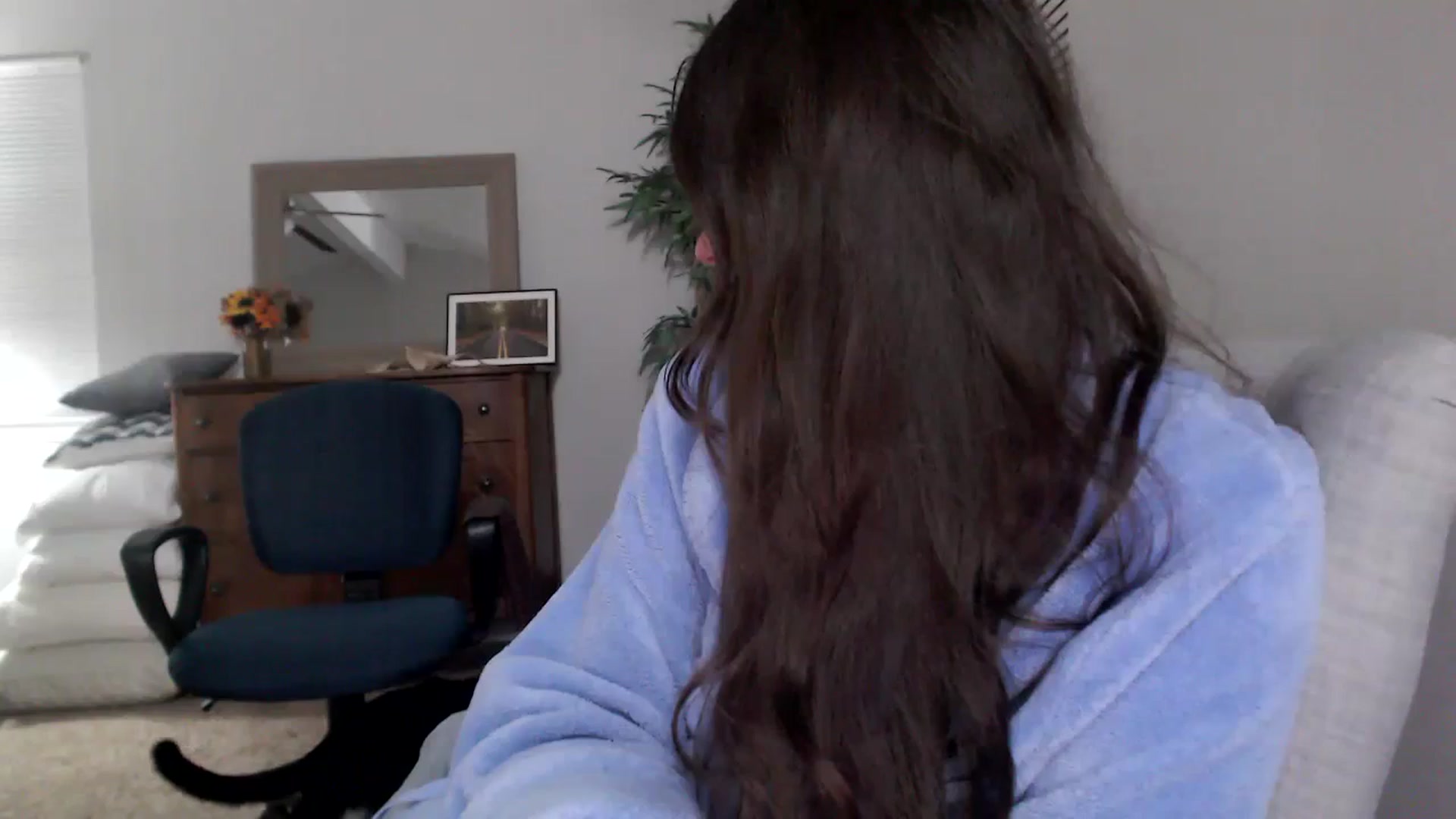 Gallery image thumbnail from Lust_4_Life's myfreecams stream on, 11/07/2023, 24:34 image 5 of 20
