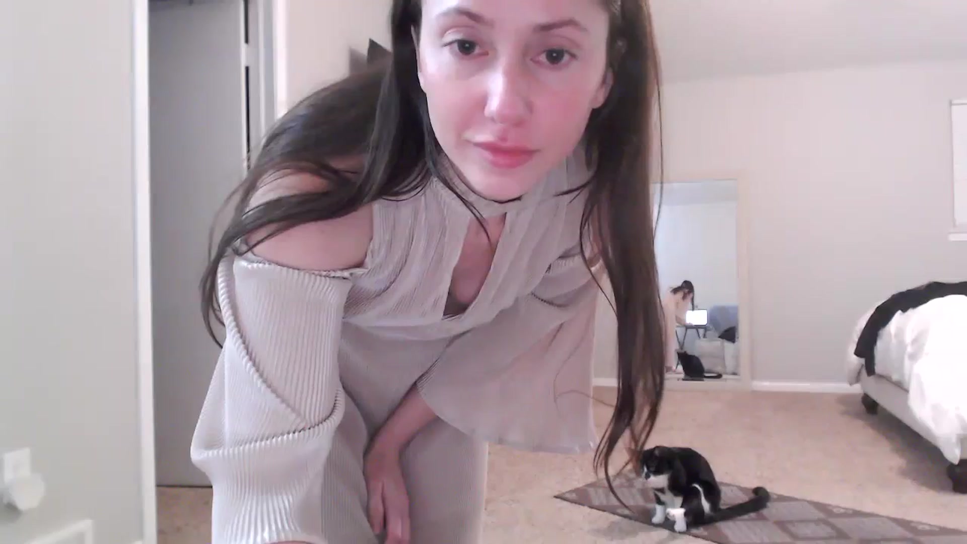 Gallery image thumbnail from Lust_4_Life's myfreecams stream on, 11/21/2023, 02:44 image 18 of 20