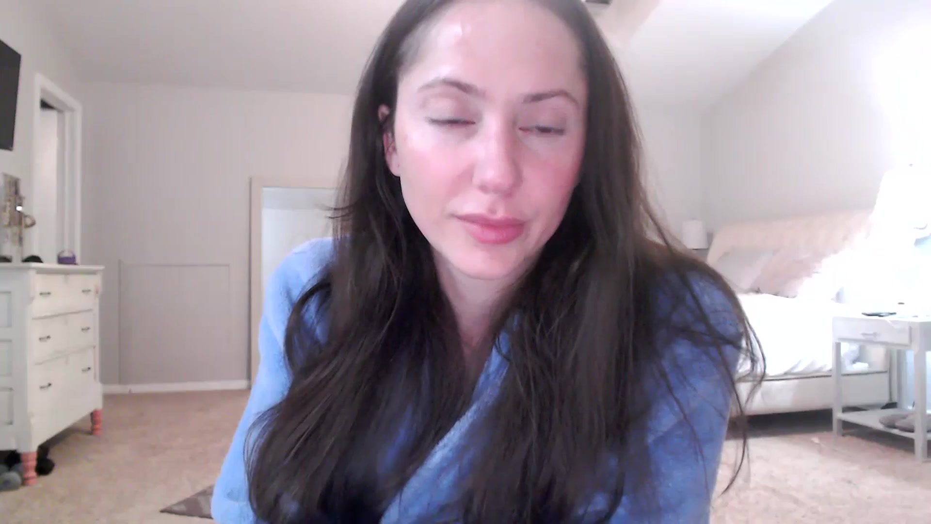 Gallery image thumbnail from Lust_4_Life's myfreecams stream on, 11/21/2023, 02:44 image 3 of 20