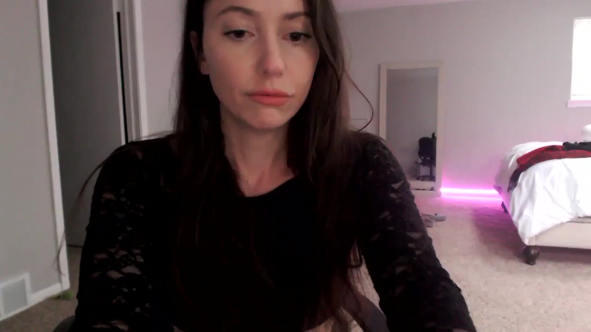 Gallery image thumbnail from Lust_4_Life's myfreecams stream on, 11/26/2023, 20:43 image 16 of 20