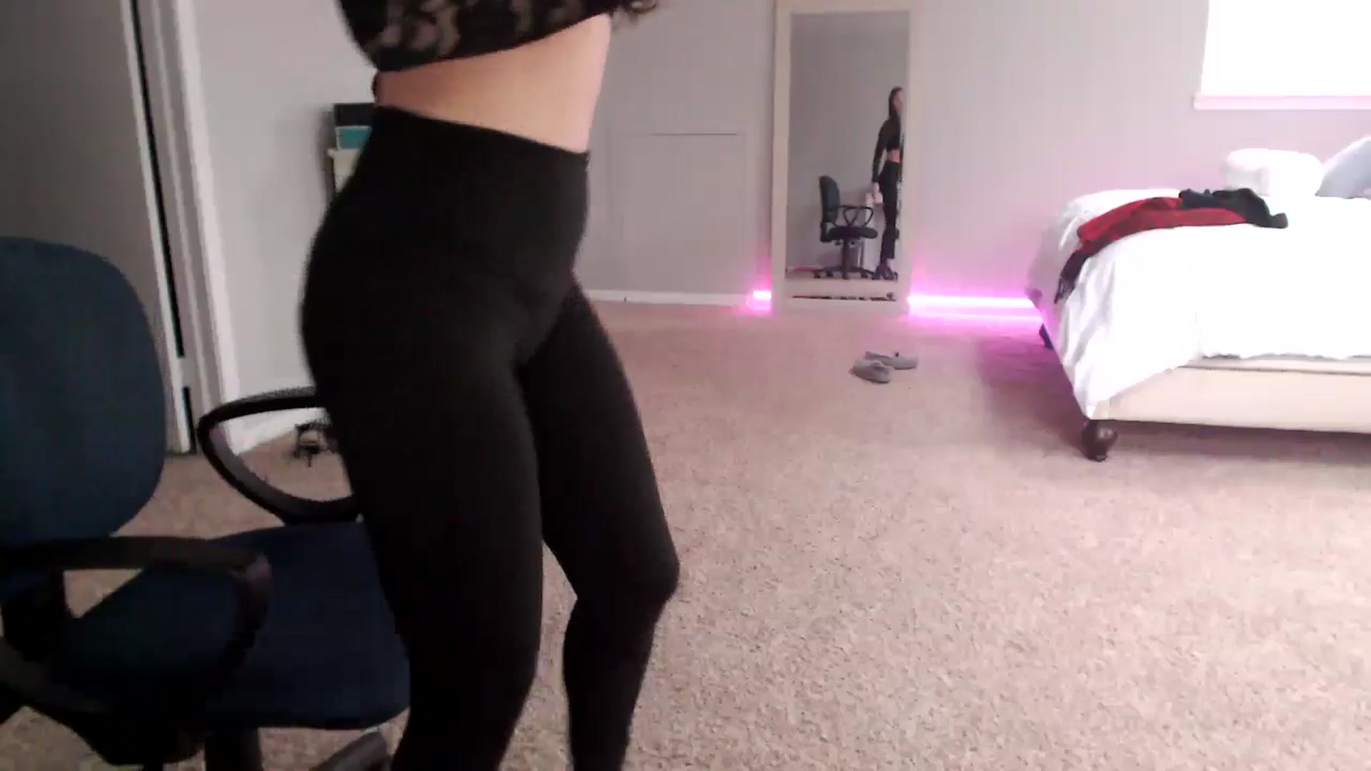 Gallery image thumbnail from Lust_4_Life's myfreecams stream on, 11/26/2023, 20:43 image 12 of 20