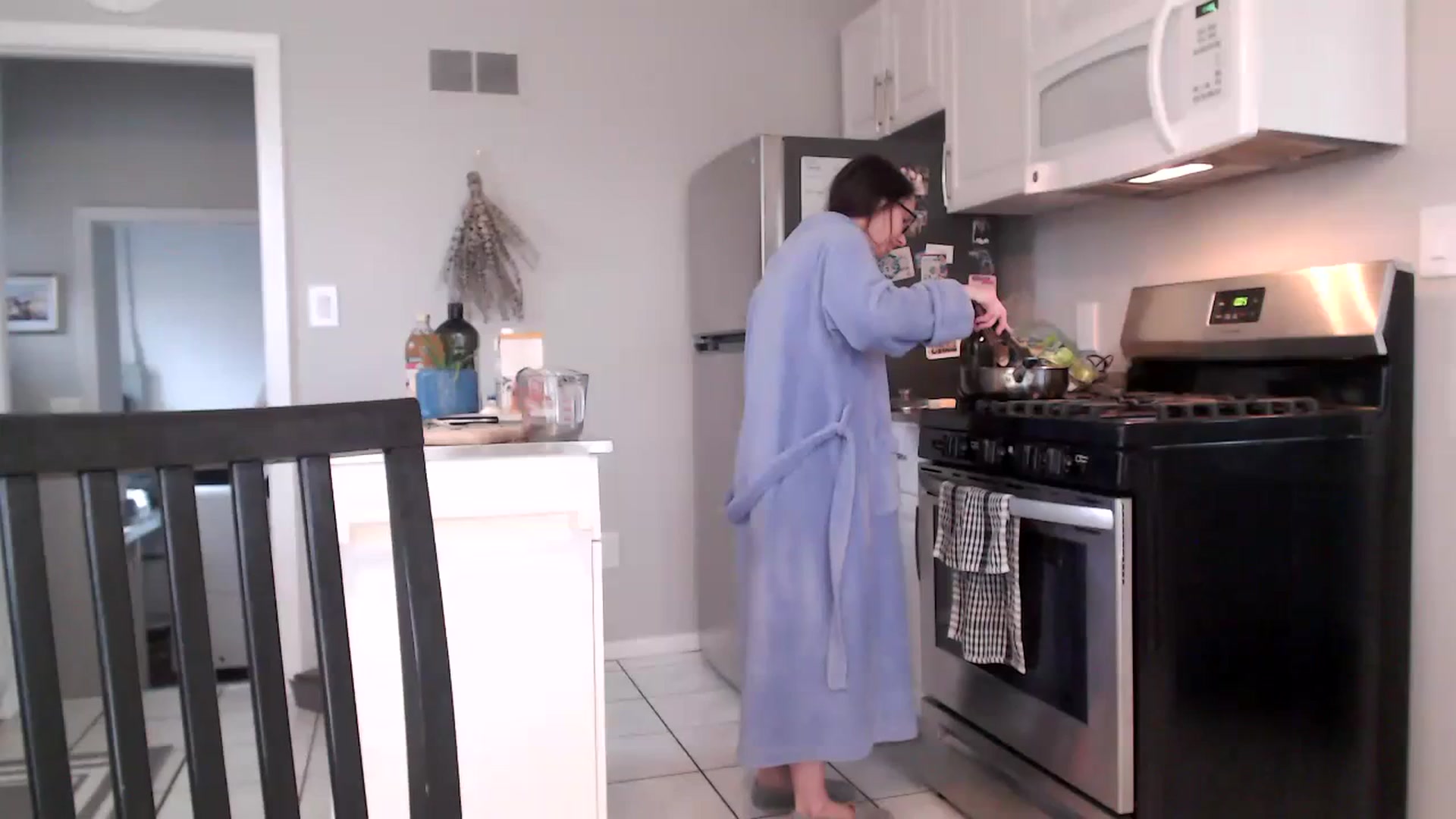 Gallery image thumbnail from Lust_4_Life's myfreecams stream on, 12/17/2023, 16:44 image 13 of 20
