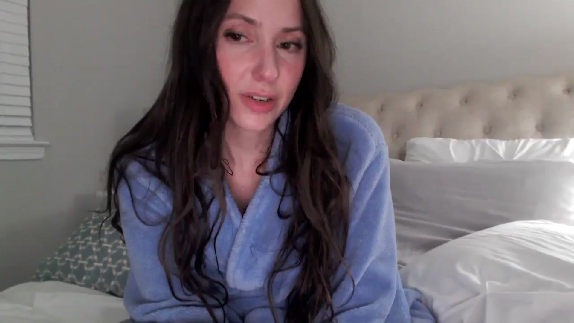 Gallery image thumbnail from Lust_4_Life's myfreecams stream on, 01/17/2024, 01:34 image 11 of 20