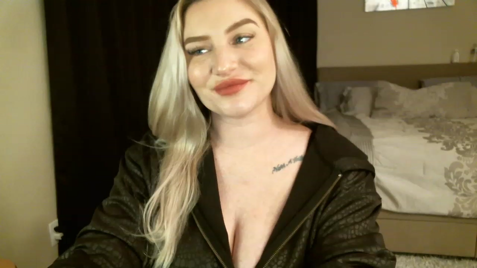 Gallery image thumbnail from Lustful_Rose's myfreecams stream on, 01/03/2023, 22:38 image 5 of 20