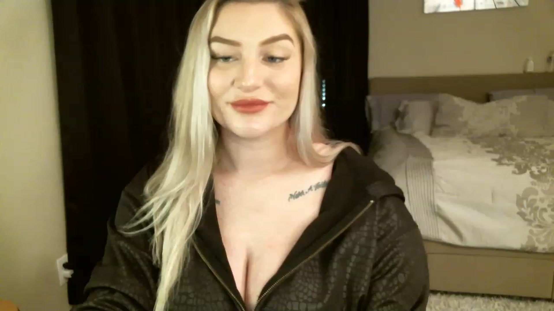 Gallery image thumbnail from Lustful_Rose's myfreecams stream on, 01/03/2023, 22:38 image 4 of 20