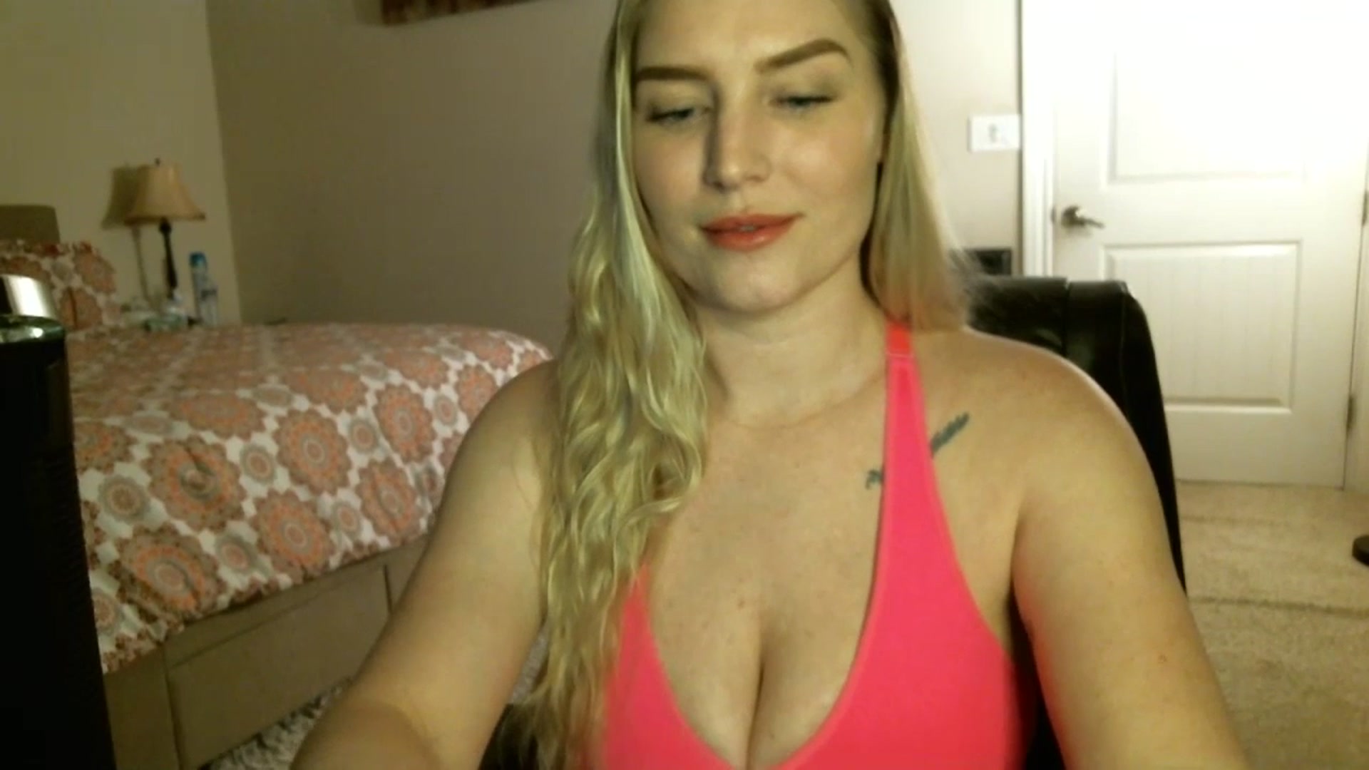 Gallery image thumbnail from Lustful_Rose's myfreecams stream on, 07/14/2023, 01:51 image 8 of 20