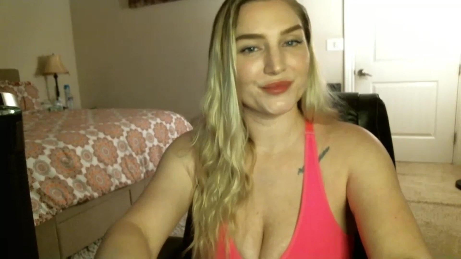 Gallery image thumbnail from Lustful_Rose's myfreecams stream on, 07/14/2023, 01:51 image 12 of 20
