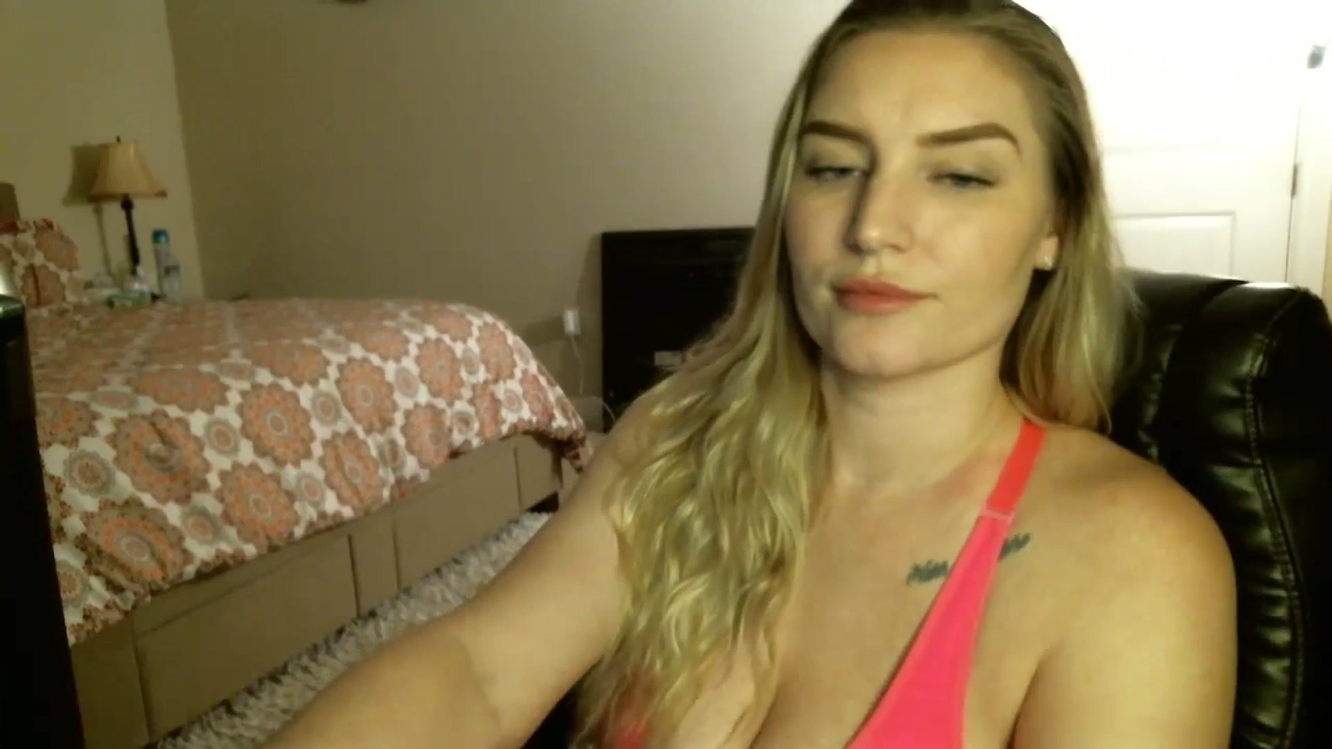 Gallery image thumbnail from Lustful_Rose's myfreecams stream on, 07/14/2023, 04:00 image 5 of 20