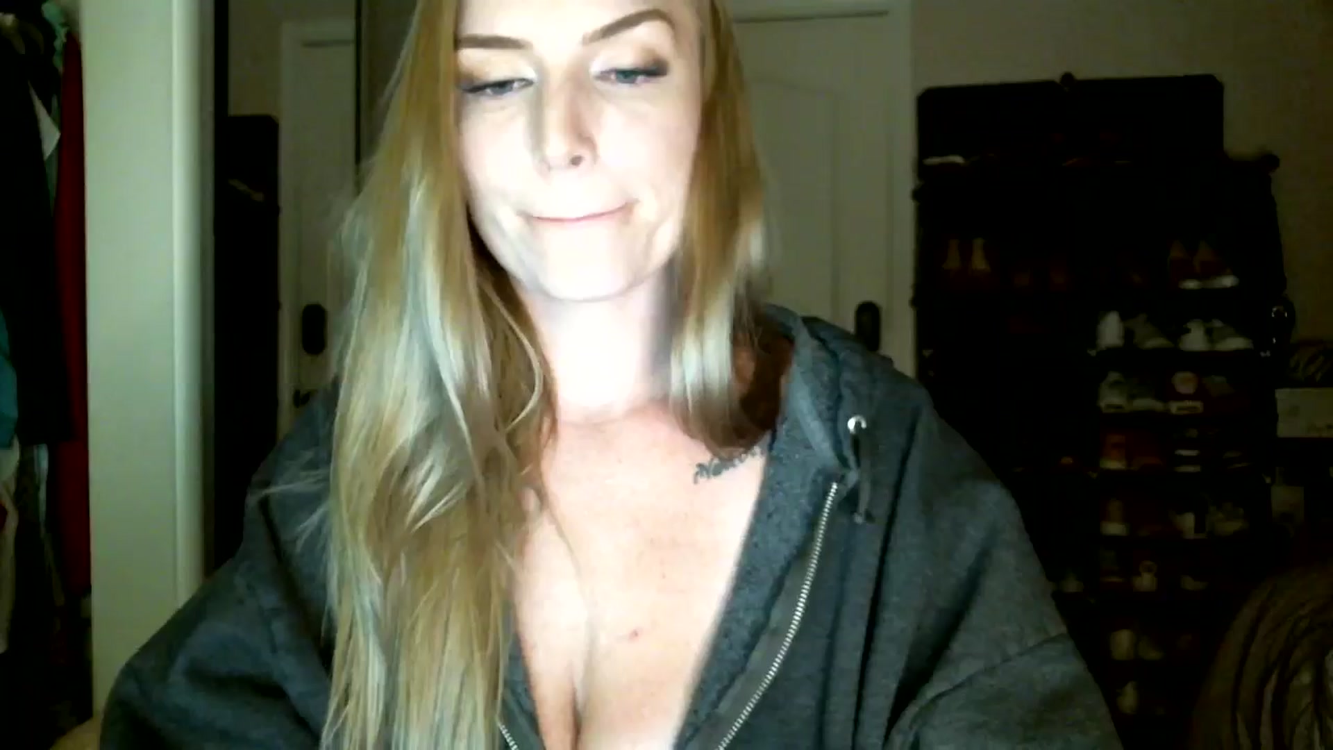 Gallery image thumbnail from Lustful_Rose's myfreecams stream on, 09/07/2025, 08:43 image 9 of 20