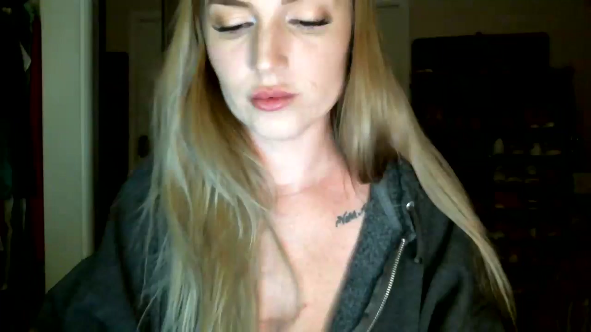 Gallery image thumbnail from Lustful_Rose's myfreecams stream on, 09/07/2025, 08:43 image 6 of 20