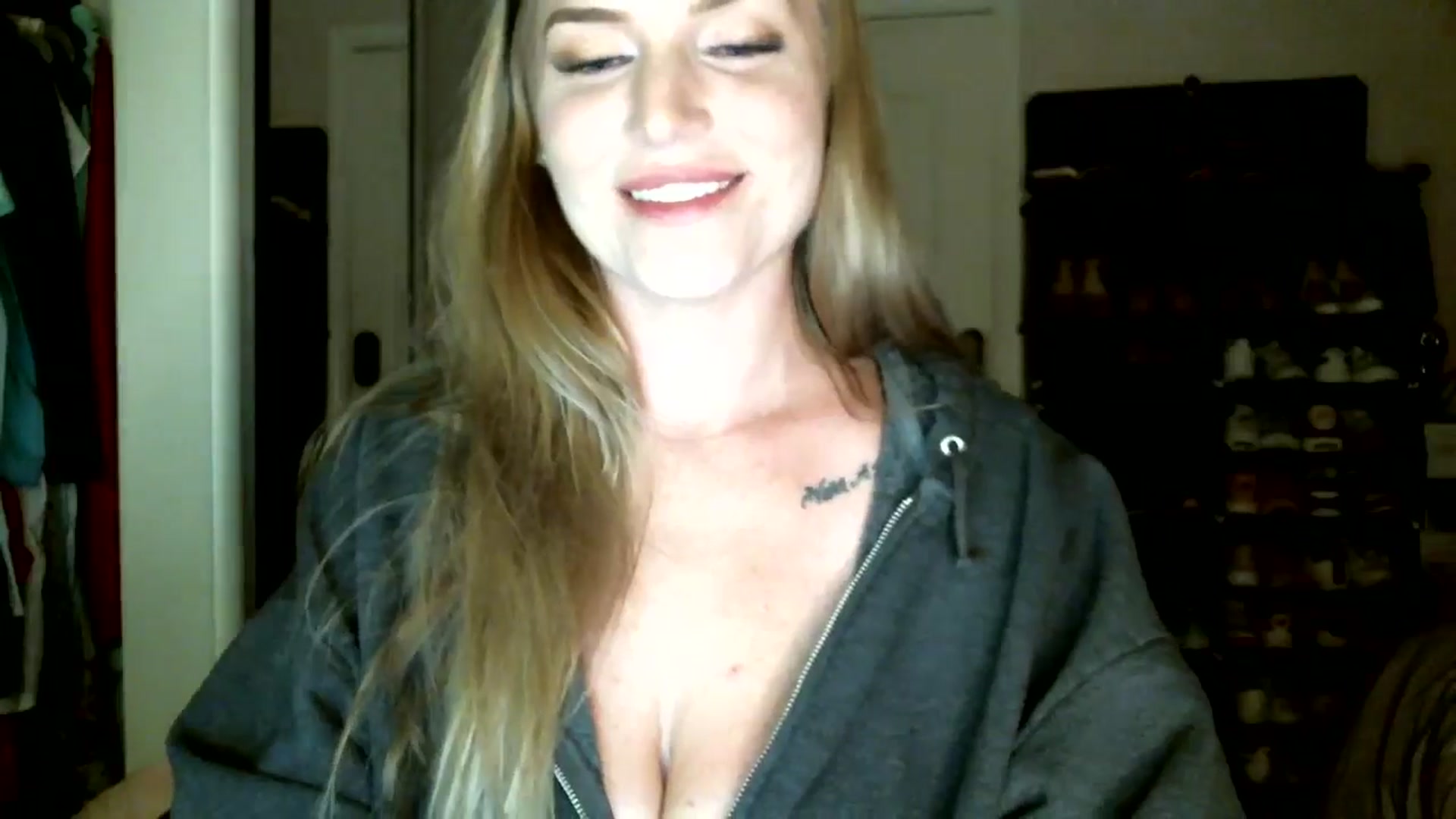 Gallery image thumbnail from Lustful_Rose's myfreecams stream on, 09/07/2025, 08:43 image 2 of 20