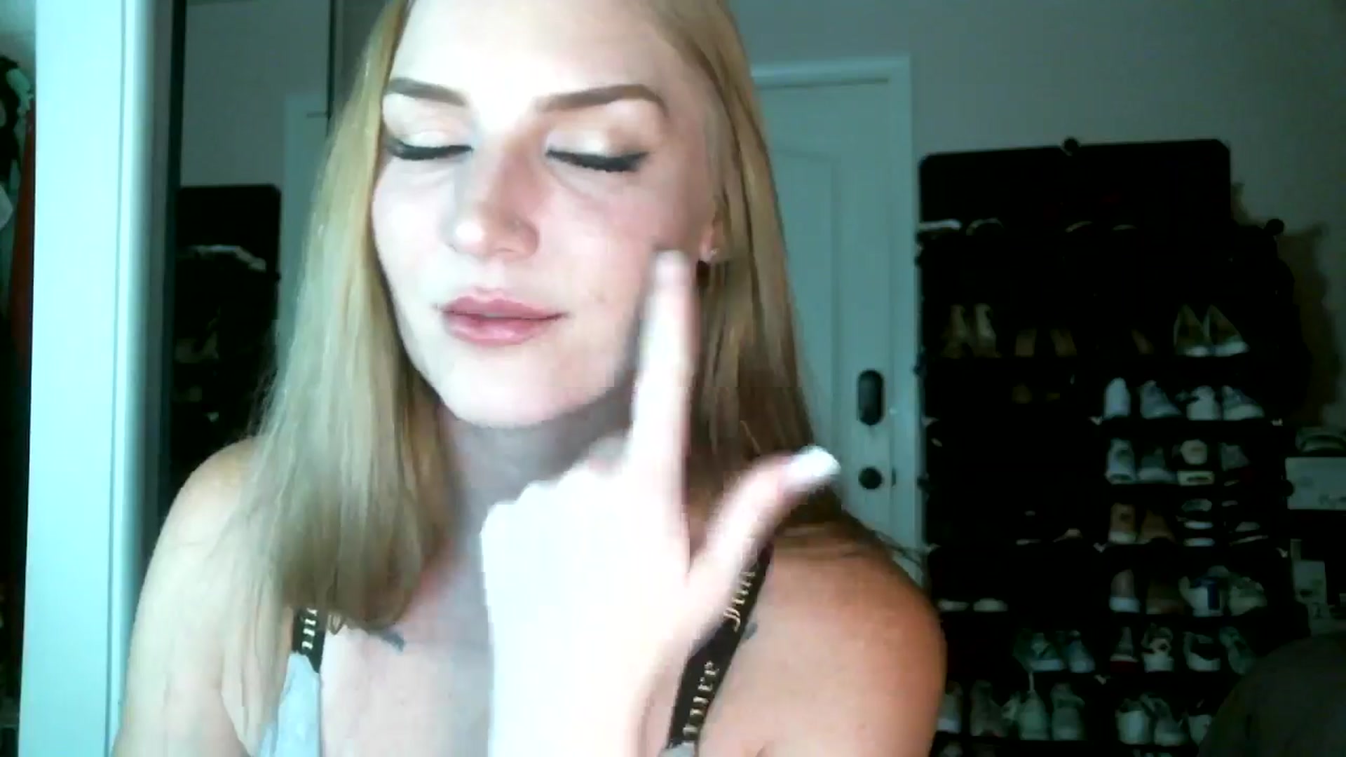 Gallery image thumbnail from Lustful_Rose's myfreecams stream on, 09/09/2025, 08:17 image 13 of 20