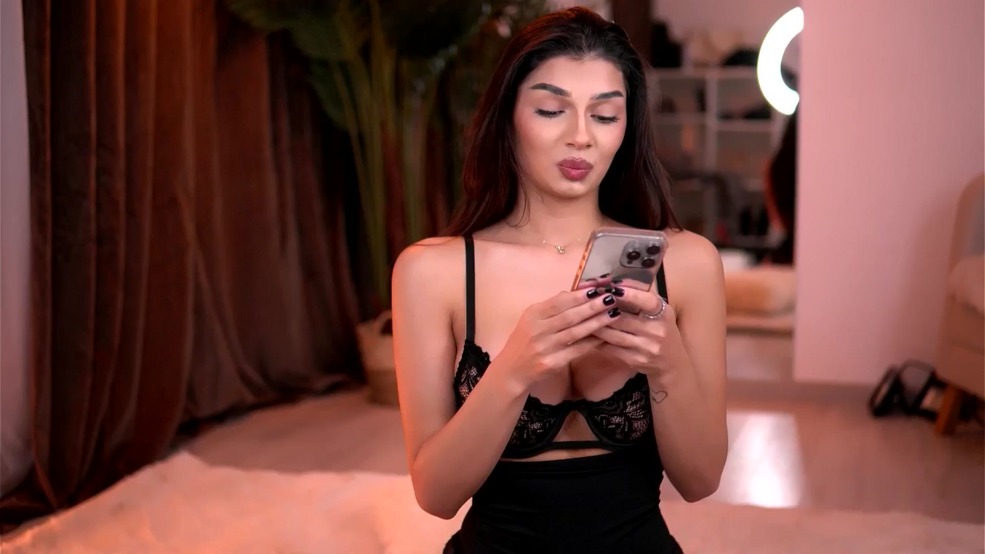 Gallery image thumbnail from LuvCaprice's myfreecams stream on, 12/20/2025, 18:25 image 3 of 20