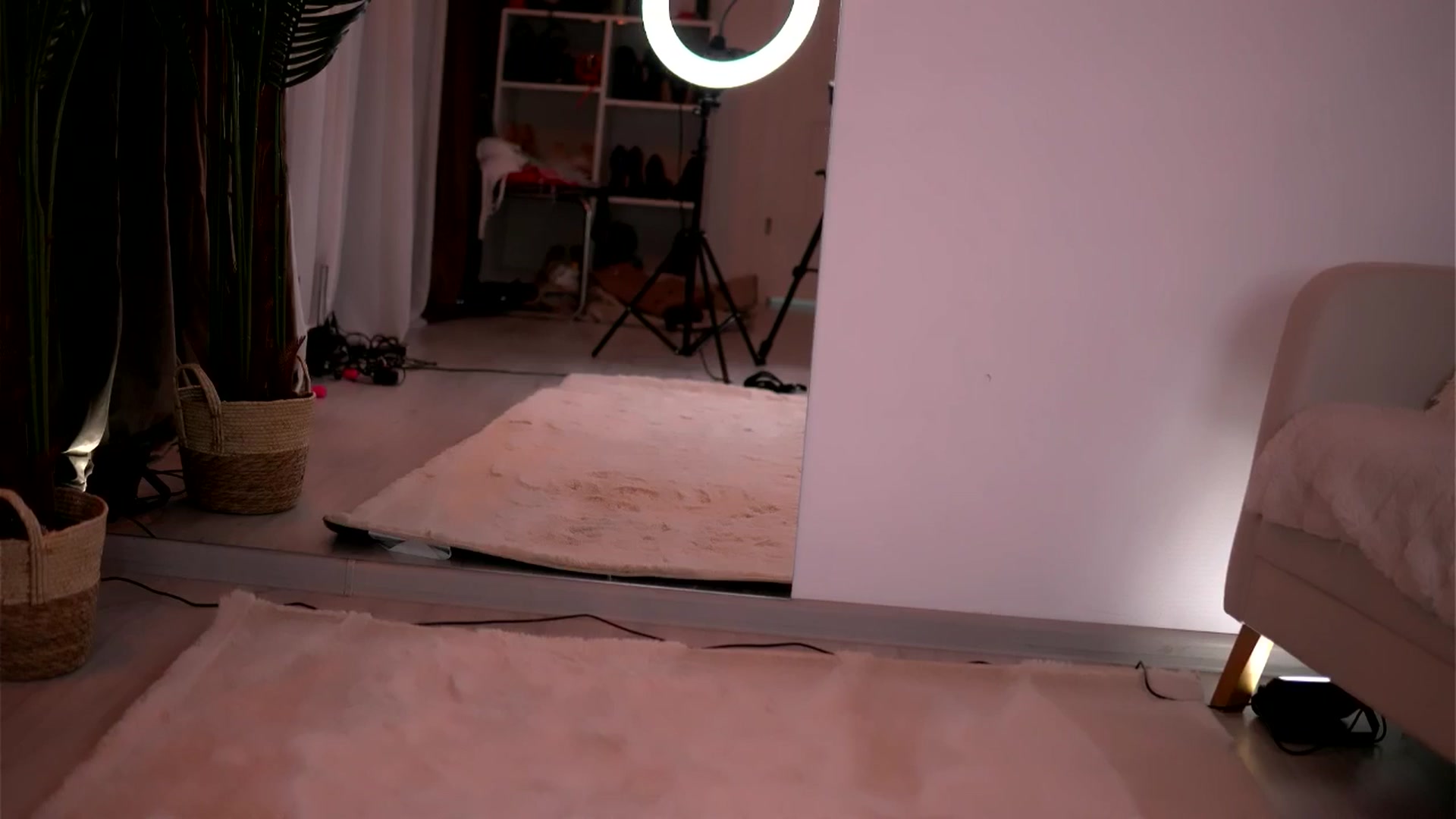 Gallery image thumbnail from LuvCaprice's myfreecams stream on, 03/13/2026, 18:22 image 15 of 20