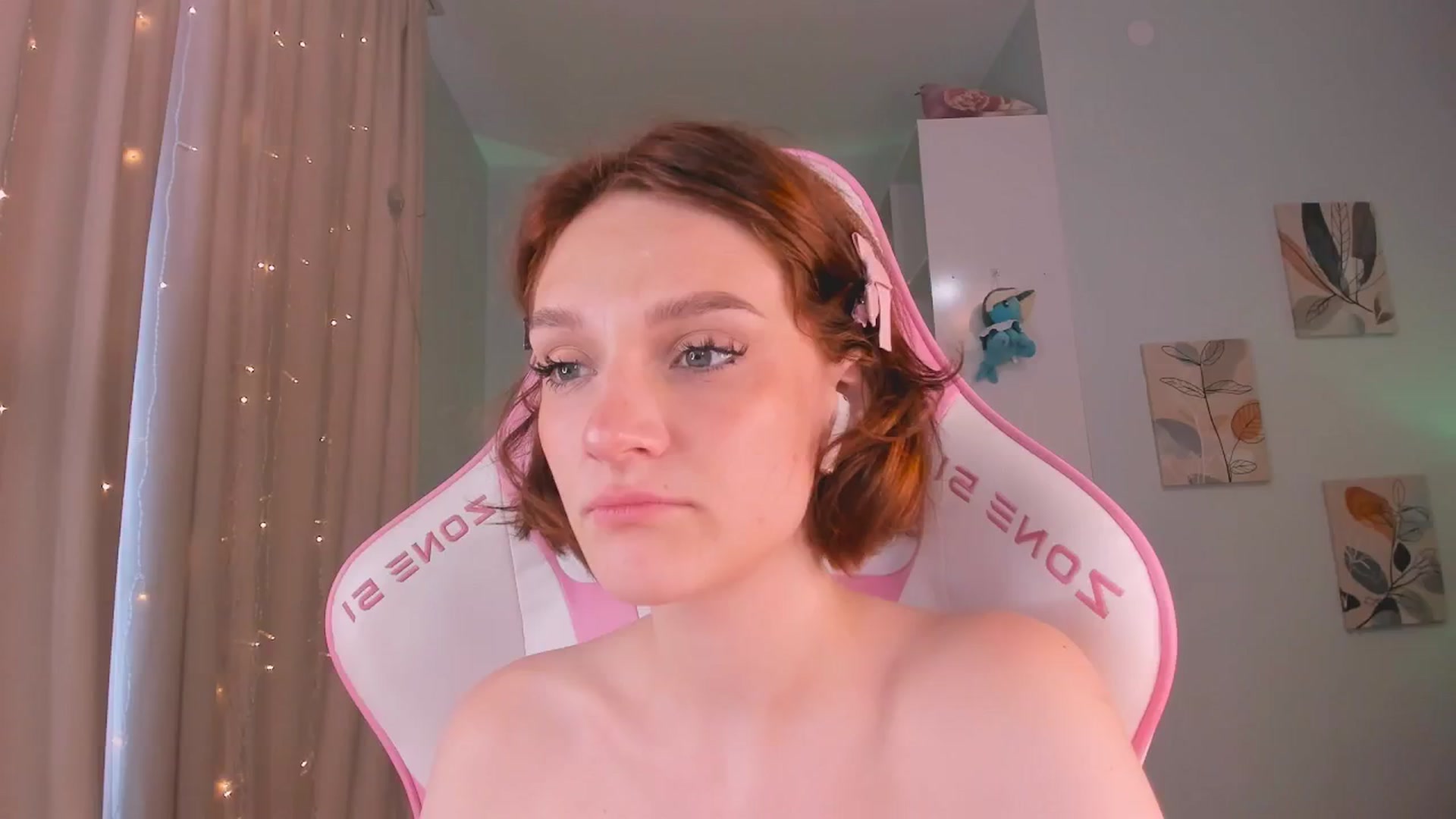 Gallery image thumbnail from Luv_Bae's myfreecams stream on, 07/14/2024, 07:11 image 14 of 20