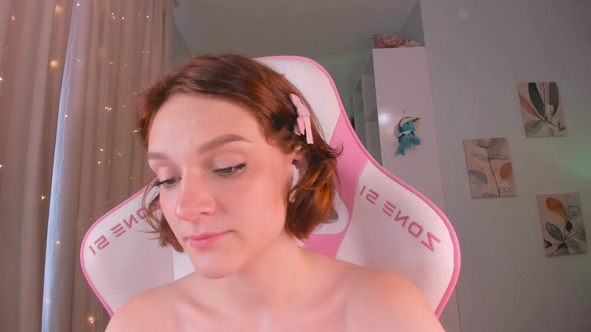 Gallery image thumbnail from Luv_Bae's myfreecams stream on, 07/14/2024, 07:11 image 17 of 20