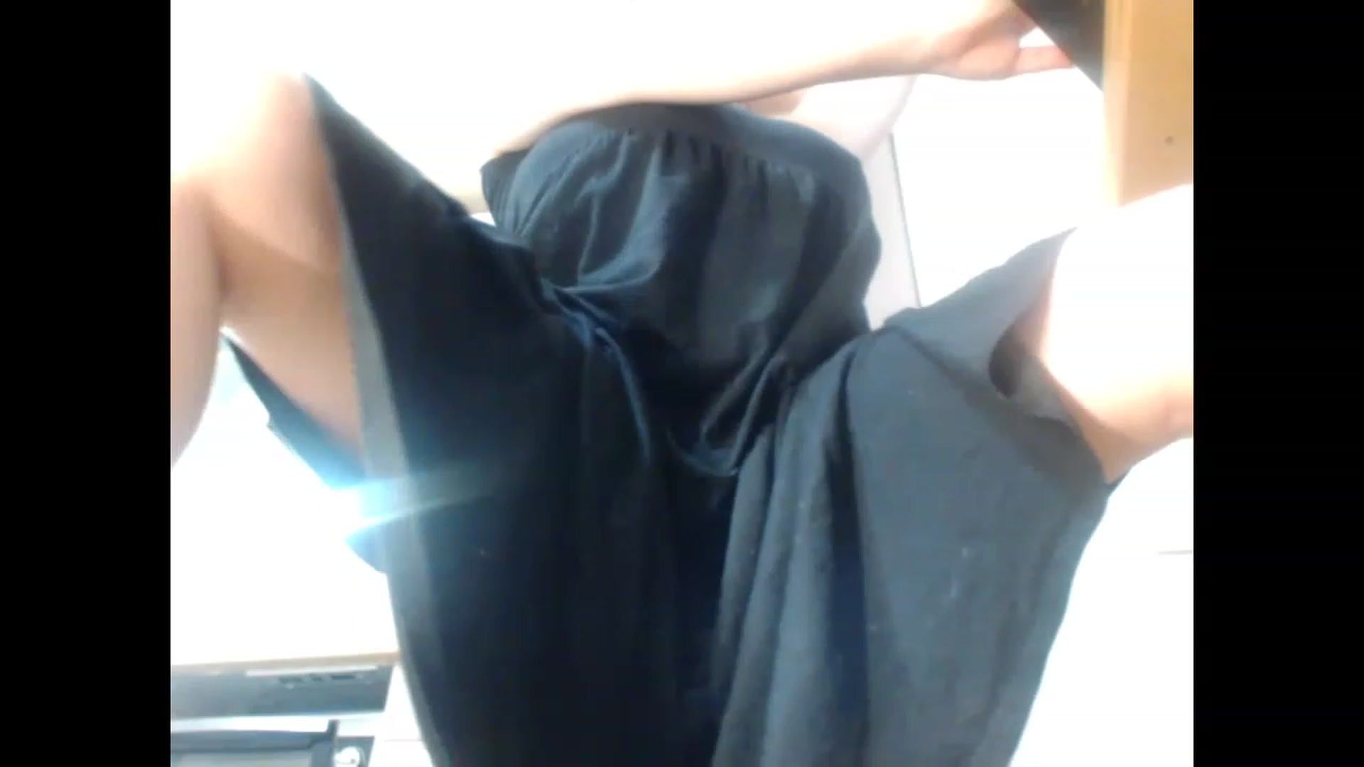 Gallery image thumbnail from LuvleeMelons's myfreecams stream on, 05/12/2023, 19:35 image 6 of 20