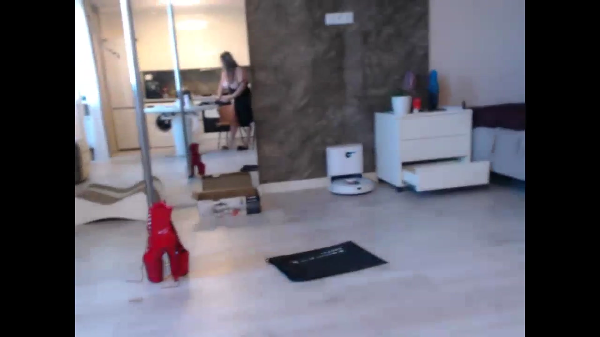 Gallery image thumbnail from LuvleeMelons's myfreecams stream on, 08/06/2023, 15:32 image 3 of 20