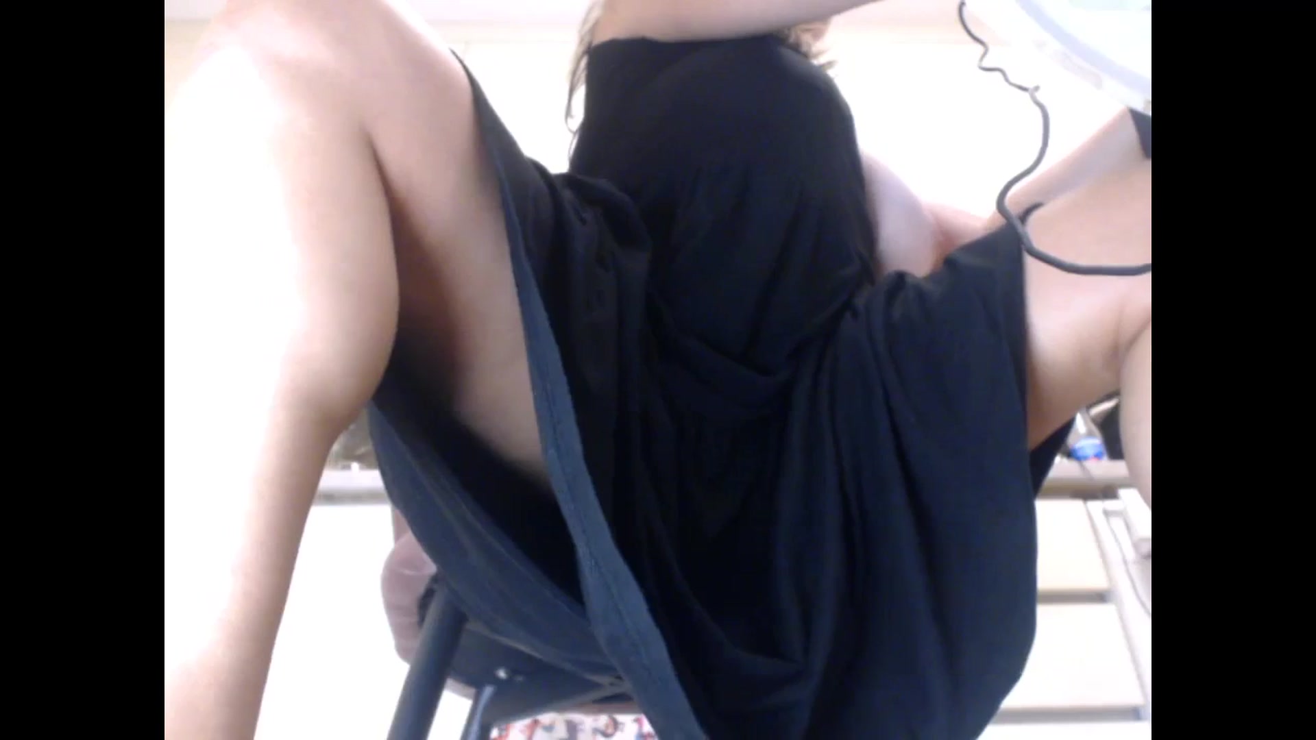 Gallery image thumbnail from LuvleeMelons's myfreecams stream on, 10/12/2023, 19:45 image 18 of 20