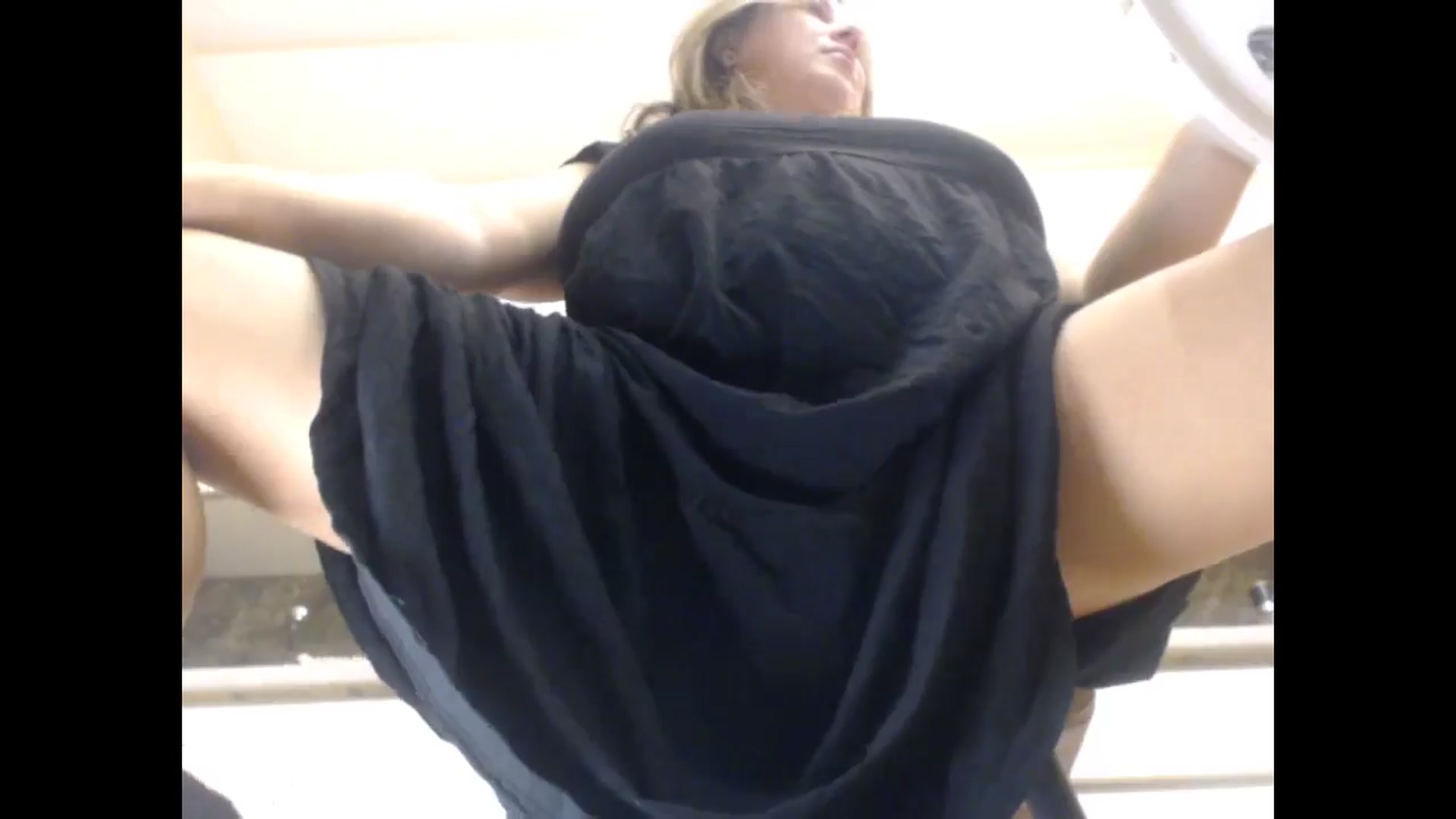 Gallery image thumbnail from LuvleeMelons's myfreecams stream on, 12/27/2025, 19:35 image 12 of 20