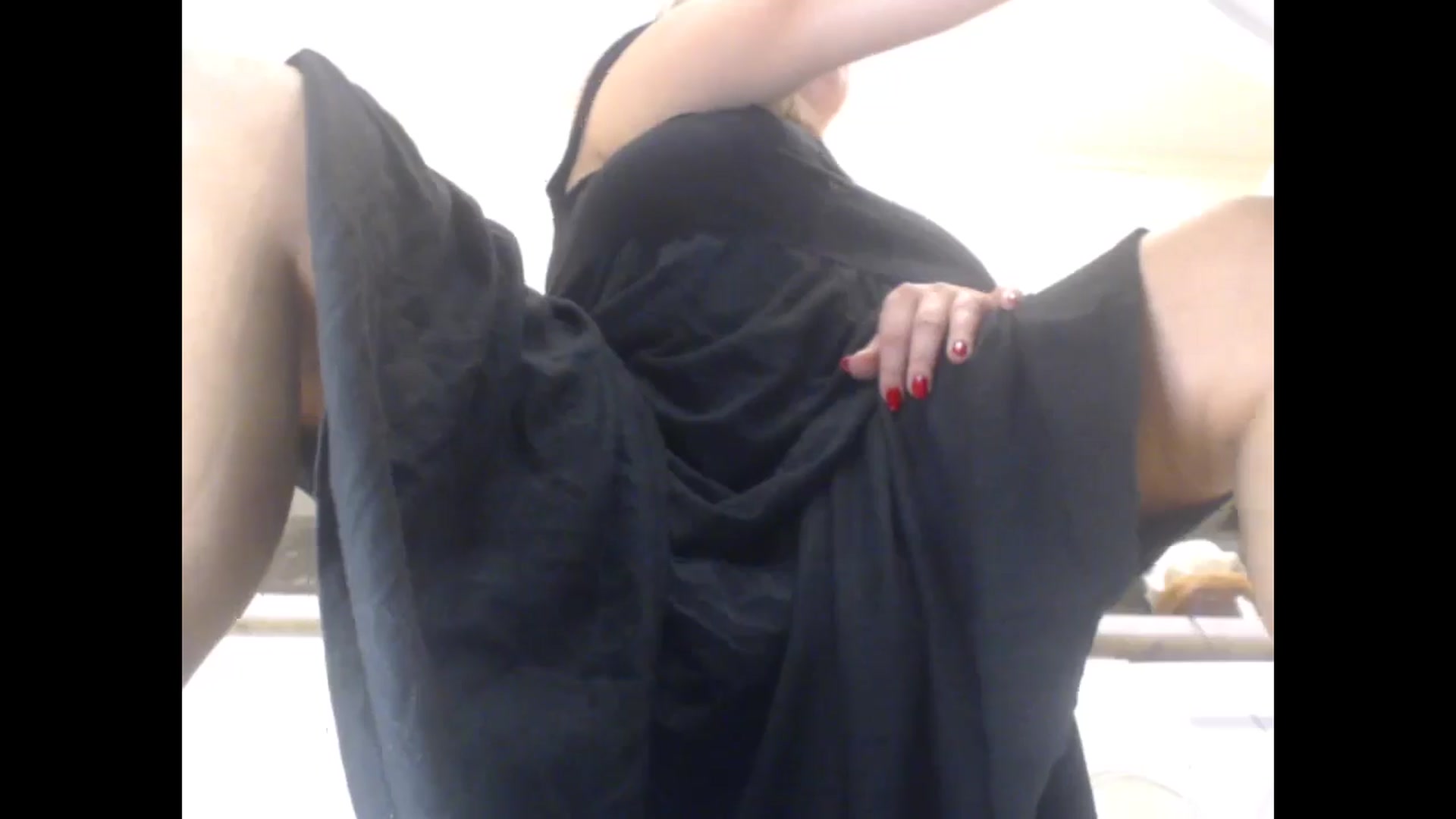 Gallery image thumbnail from LuvleeMelons's myfreecams stream on, 01/21/2026, 15:19 image 4 of 20