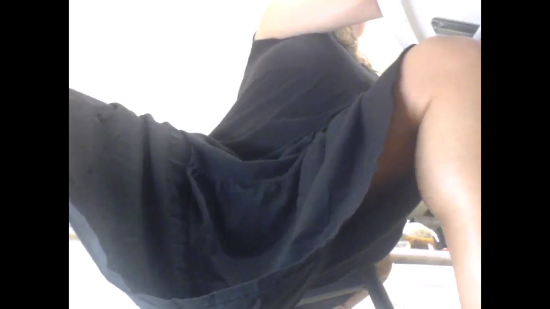 Gallery image thumbnail from LuvleeMelons's myfreecams stream on, 04/09/2026, 19:01 image 5 of 20