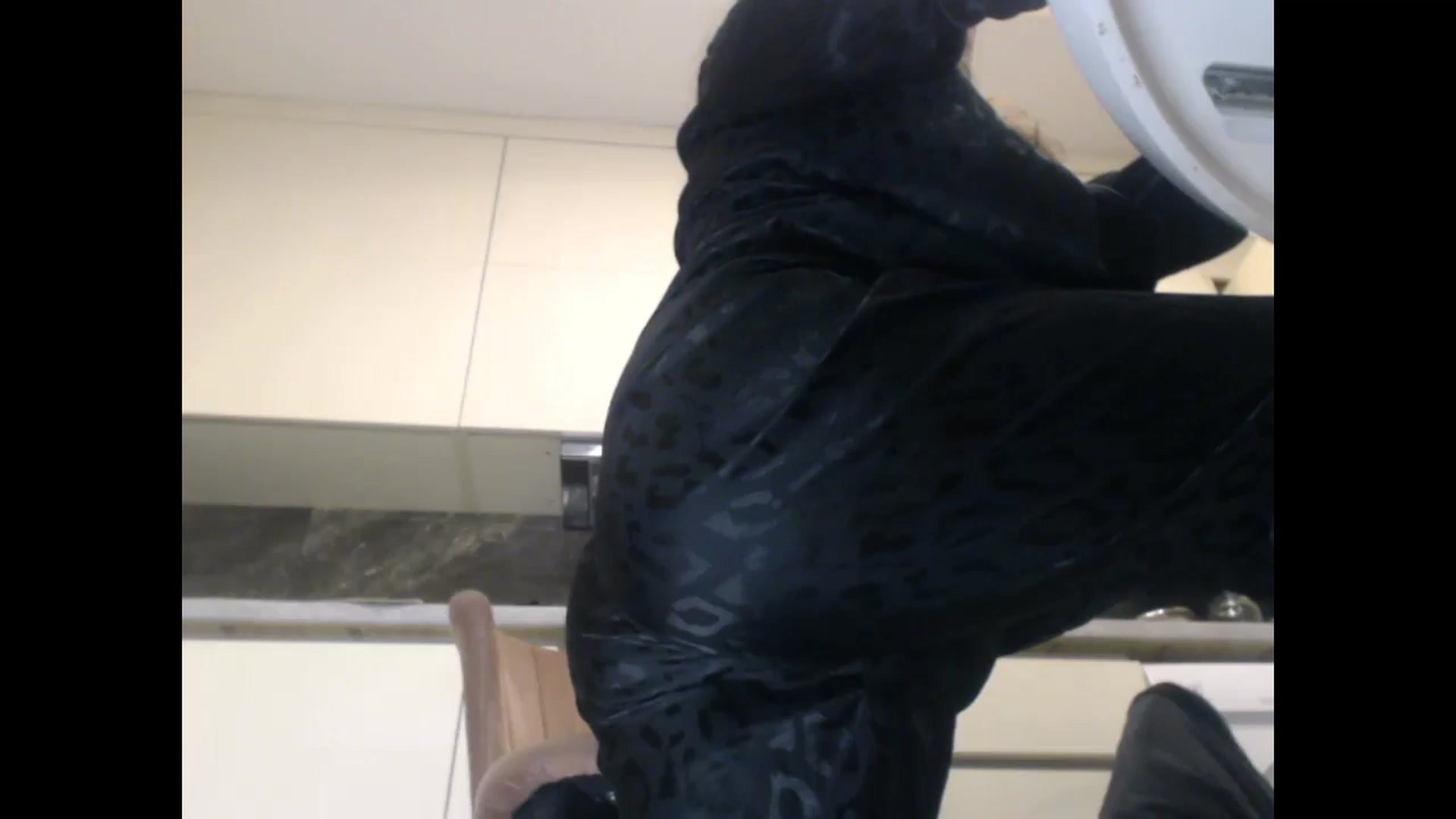 Gallery image thumbnail from LuvleeMelons's myfreecams stream on, 05/03/2026, 19:32 image 3 of 20