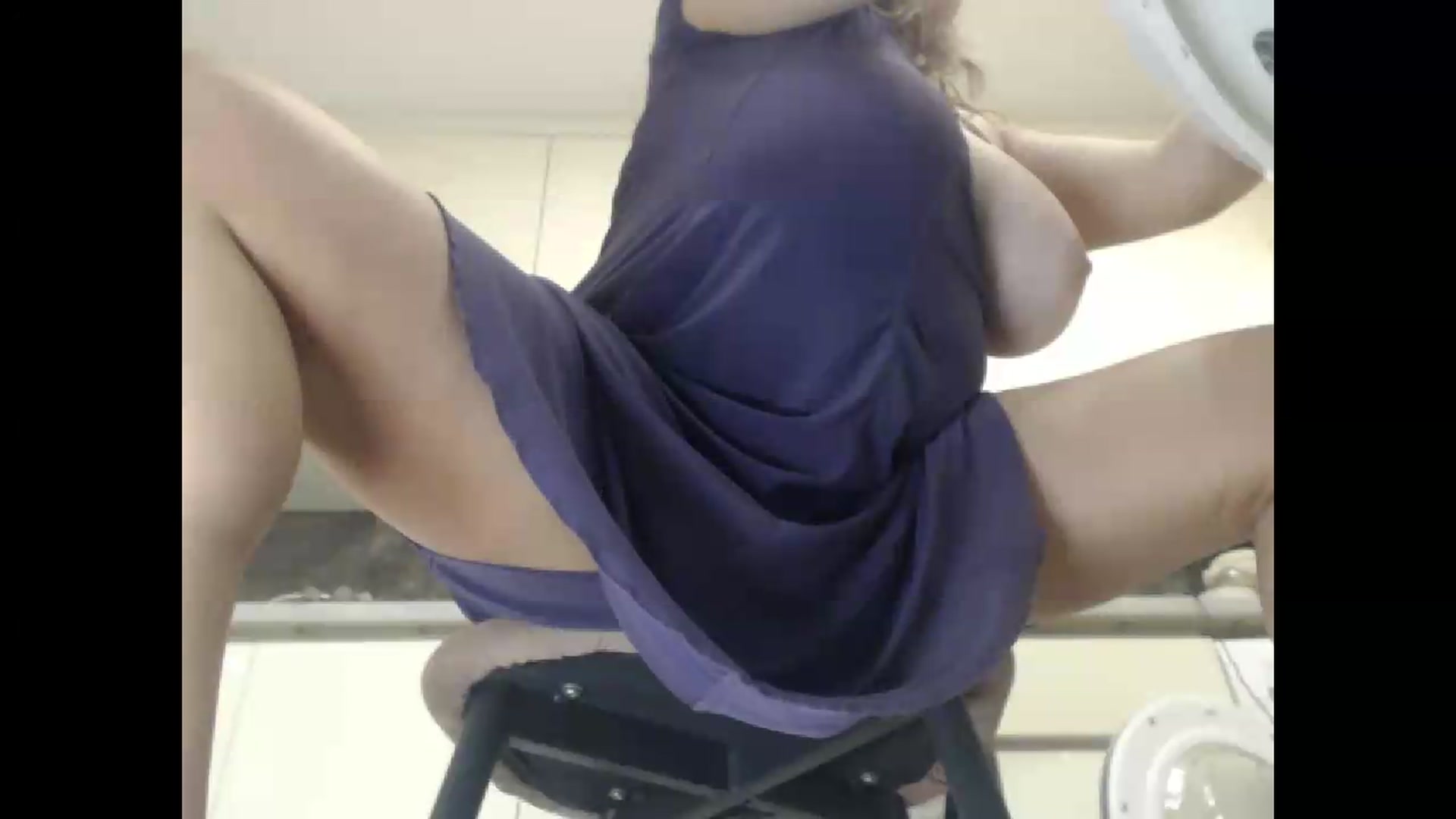 Gallery image thumbnail from LuvleeMelons's myfreecams stream on, 05/29/2026, 19:17 image 18 of 20