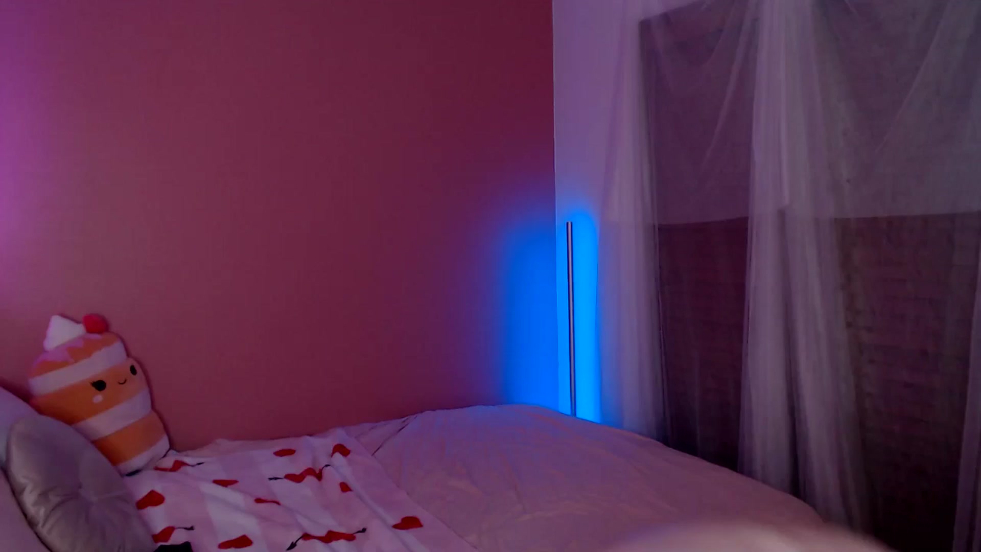 Gallery image thumbnail from LuxNeon's myfreecams stream on, 12/26/2025, 04:43 image 12 of 20