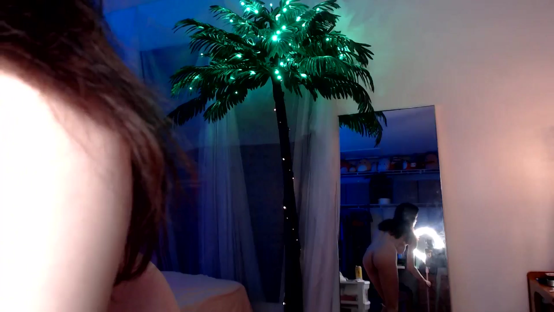 Gallery image thumbnail from LuxNeon's myfreecams stream on, 01/01/2026, 05:33 image 11 of 20